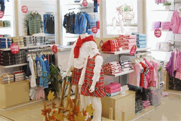 淘气堡8元童装折扣店