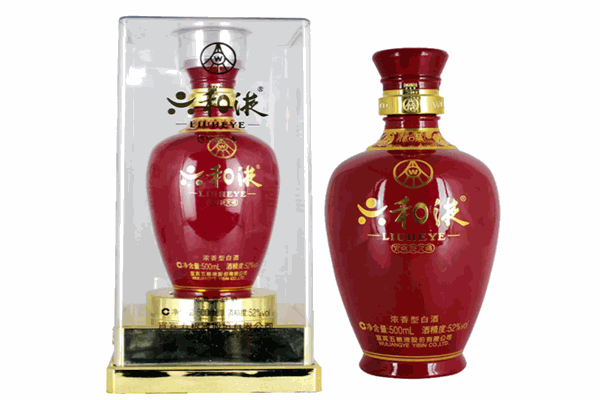 六粮御液白酒