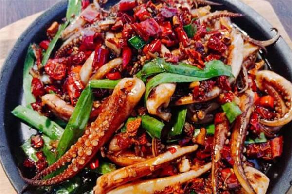 小湖南湘菜馆加盟