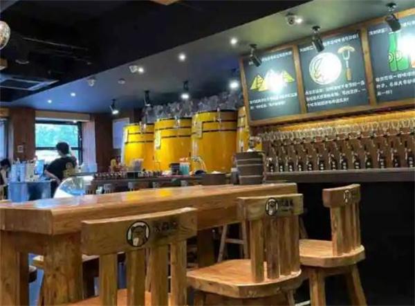 汉森熊啤酒屋