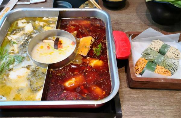 新辣道鱼火锅