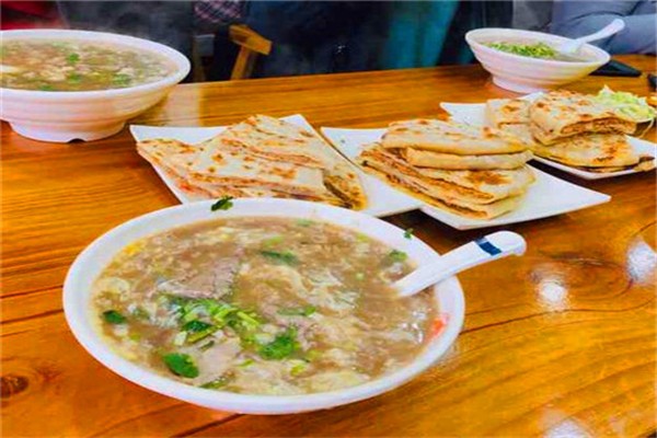 鲁蒙肉饼大王