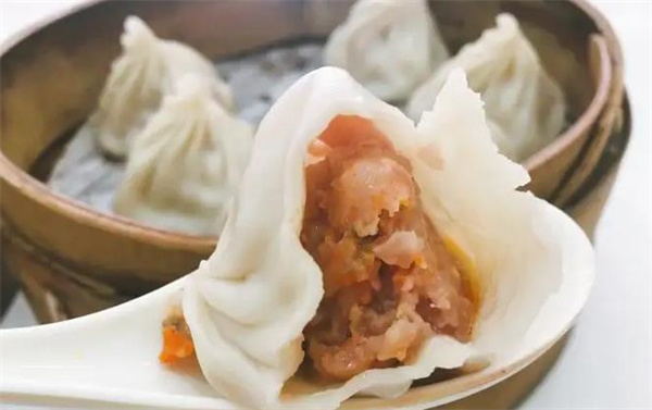 陈扬蟹黄汤包