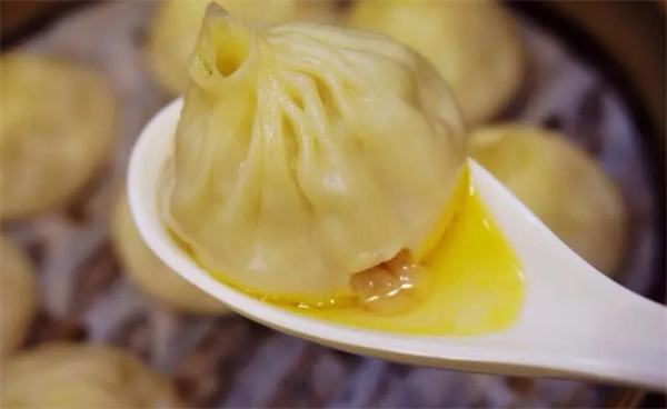 陈扬蟹黄汤包