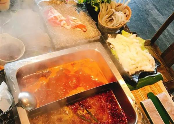 麻辣小天府火锅