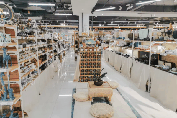 轻潮界限精品百货加盟