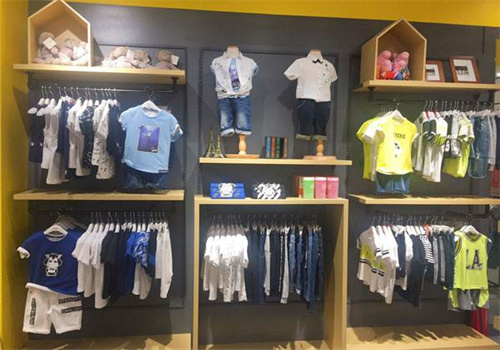 果果贝6元品牌童装折扣店