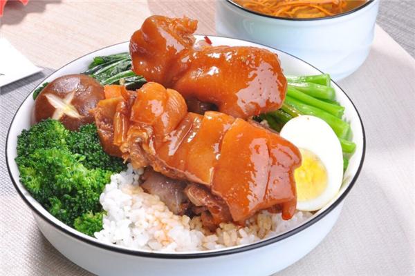 御一碗剁椒猪脚饭