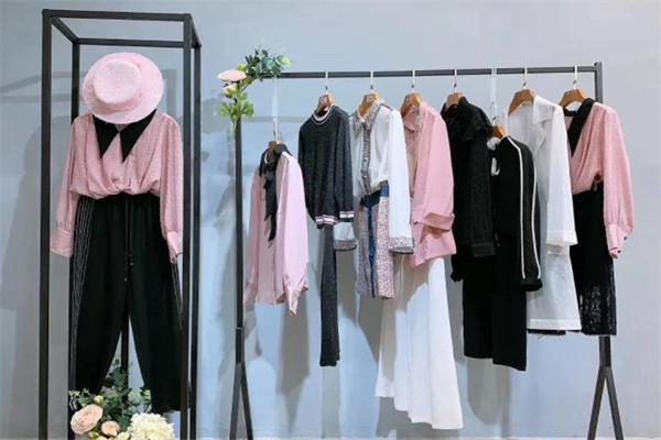水晶之恋服装