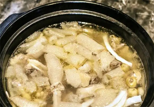 探窝竹笙椰子鸡