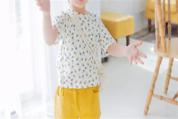 小熙熙童装加盟