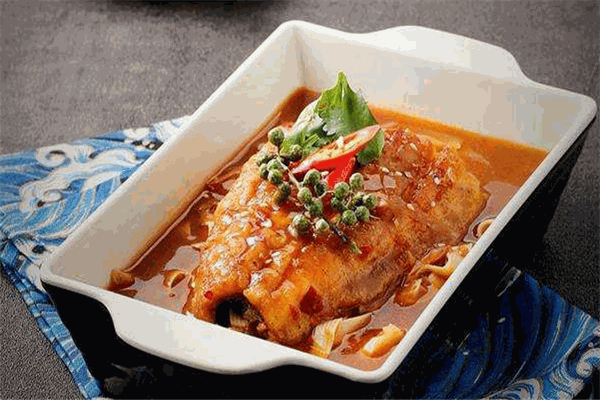 愚小泰烤鱼饭加盟
