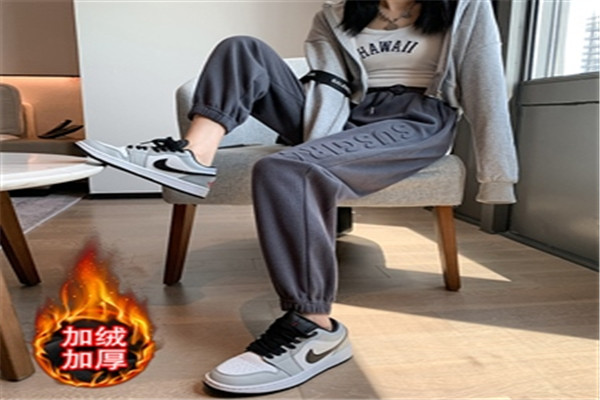 ai琳服饰加盟