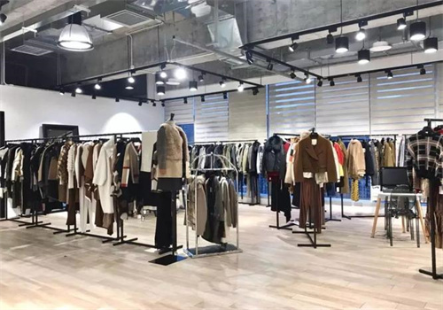 品美格品牌折扣店