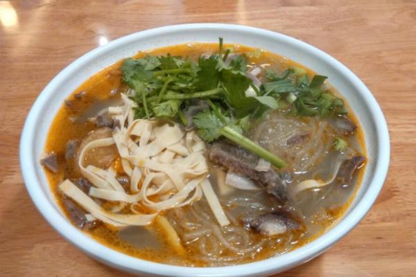 牛杂季牛肉汤