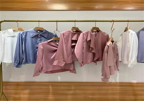 三川一禾服装
