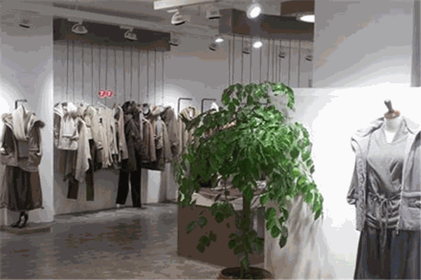 可明外贸服装加盟