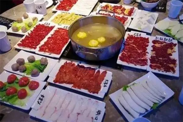 天天鲜潮汕牛肉打边炉火锅