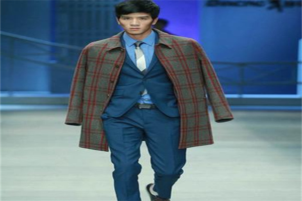 爱她时尚新品男装