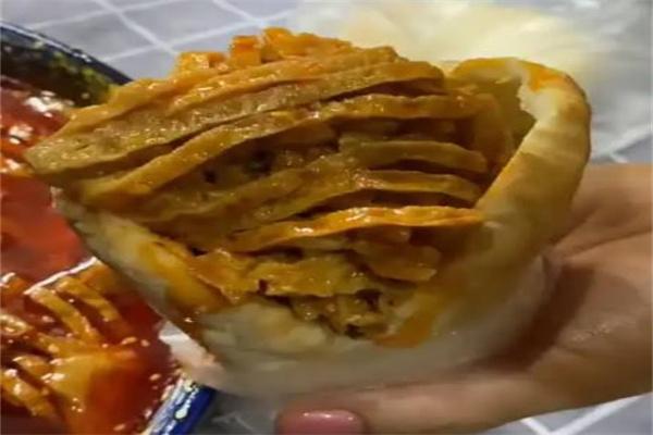 三块灌汤烧饼