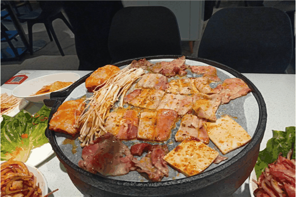张秀梅烤肉饭