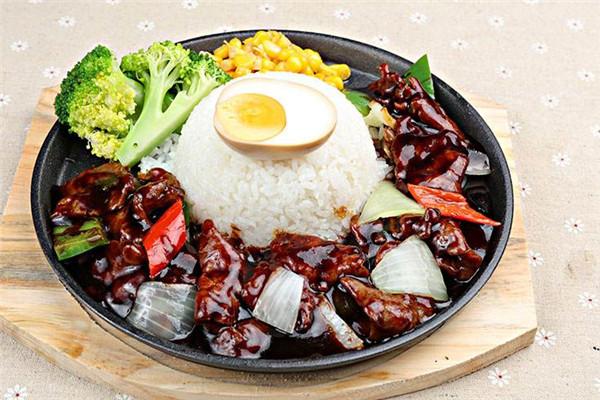 260℃铁板牛肉饭