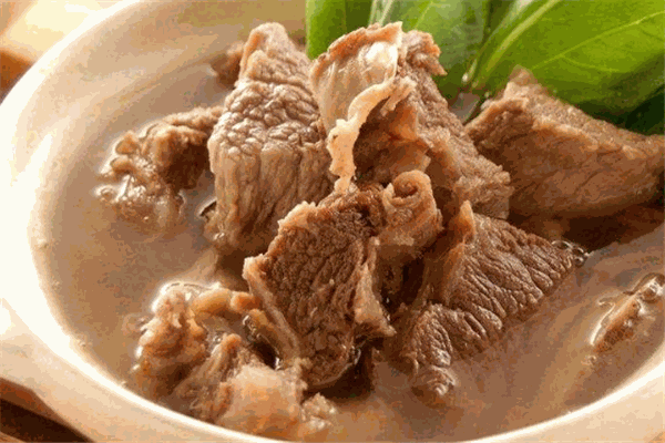 鲜味馆炭火牛杂煲加盟