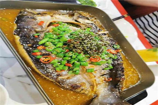 花榕稻青花椒烤鱼加盟