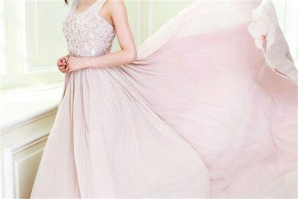 意丰歌服饰