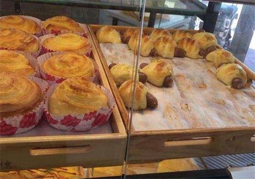 三明华荣面包店