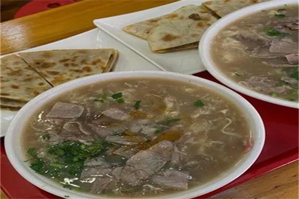 华山路驴肉汤