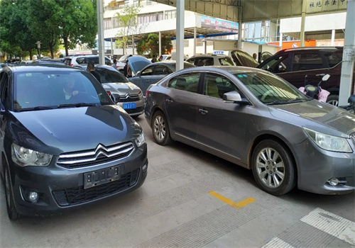 信优二手车