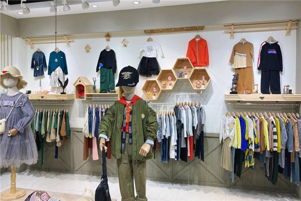 童话小屋童装加盟