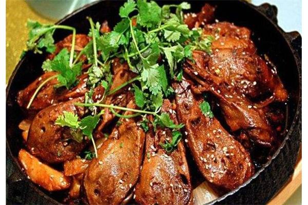 一品瑜香干锅鸭头