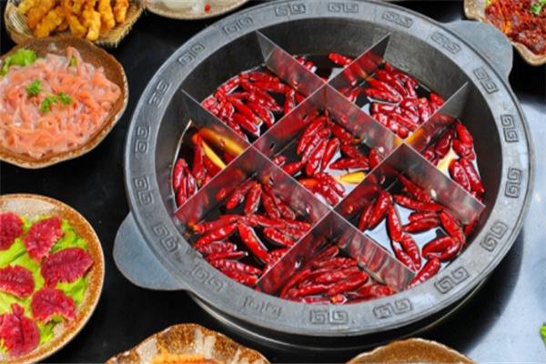 王胖胖牛肉串串火锅