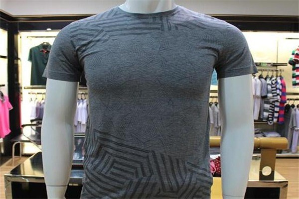 皇卡服饰