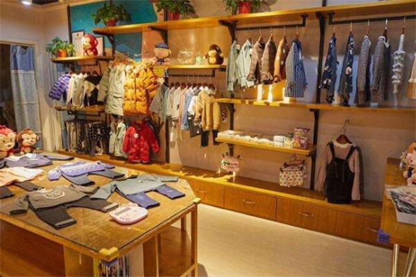 男左女右童装店