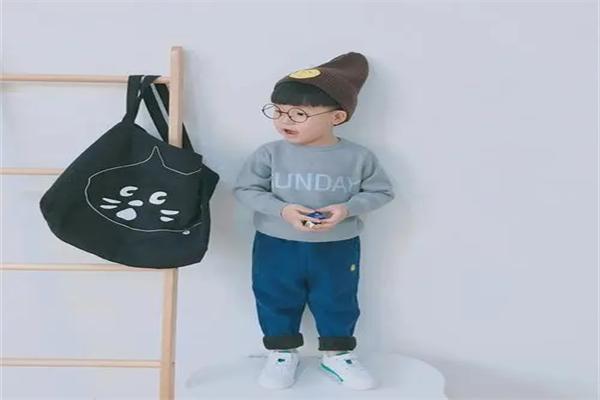 优沐童装