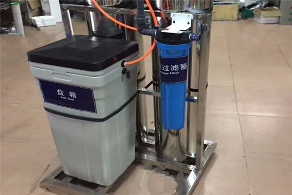 家园山泉水质处理器