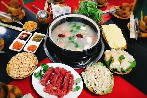 清汤黄牛肉涮烤一体