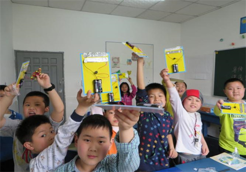 小牛顿科学实验班