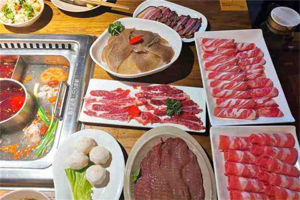 小土鲜货火锅