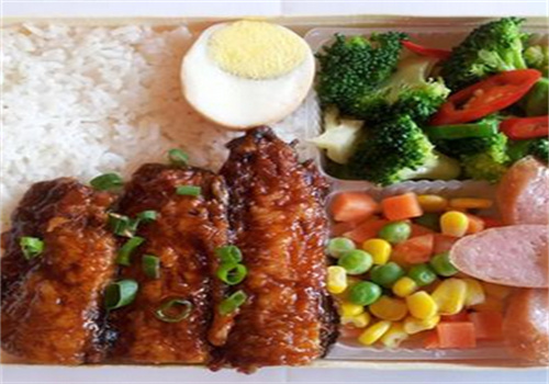 米外婆卤肉饭
