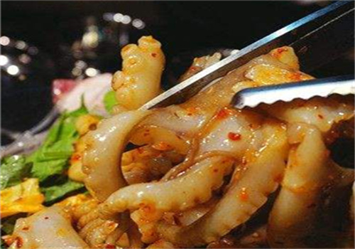 土房子鱼火锅