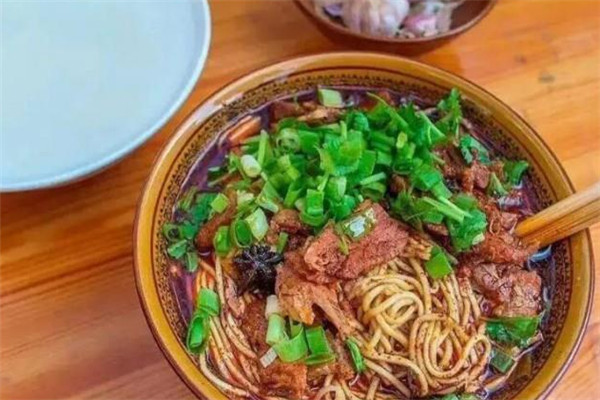 伊麦佳牛肉面加盟