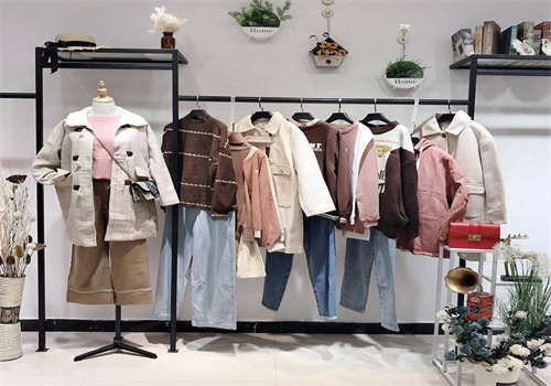 李牌服饰