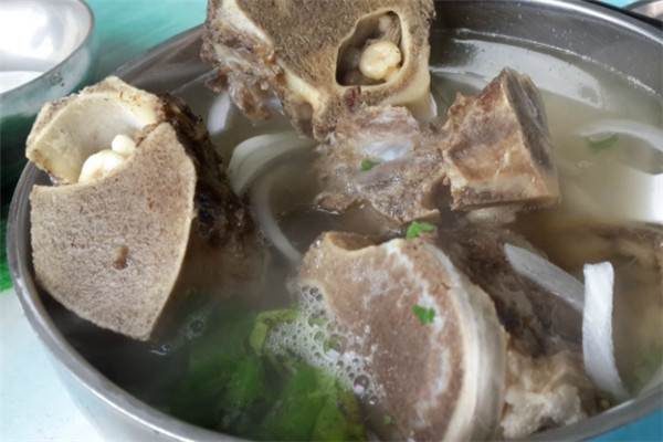 牛三哥牛骨牛汤加盟