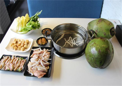 椰思椰子鸡火锅