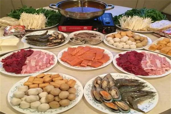 曼宁家泰式火锅