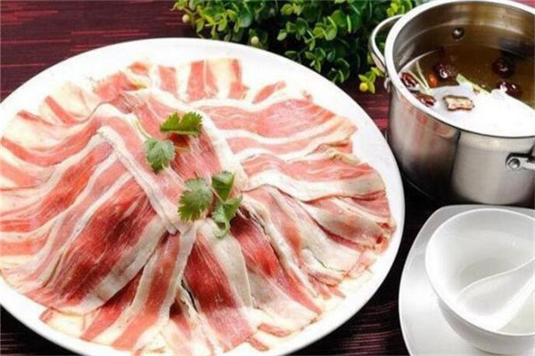 鑫百信硬啃酱骨火锅
